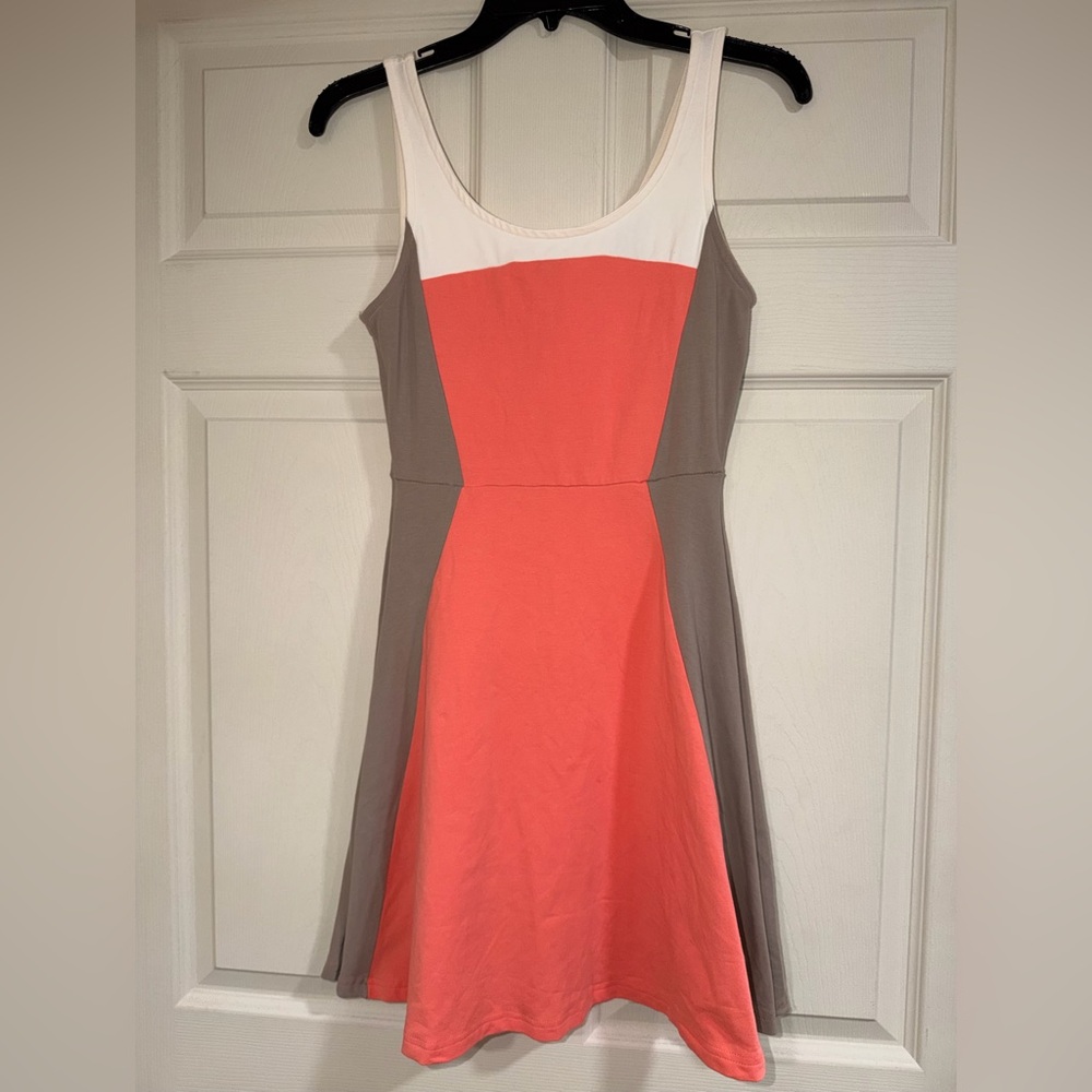 Women’s Express Colorblock Skater Dress